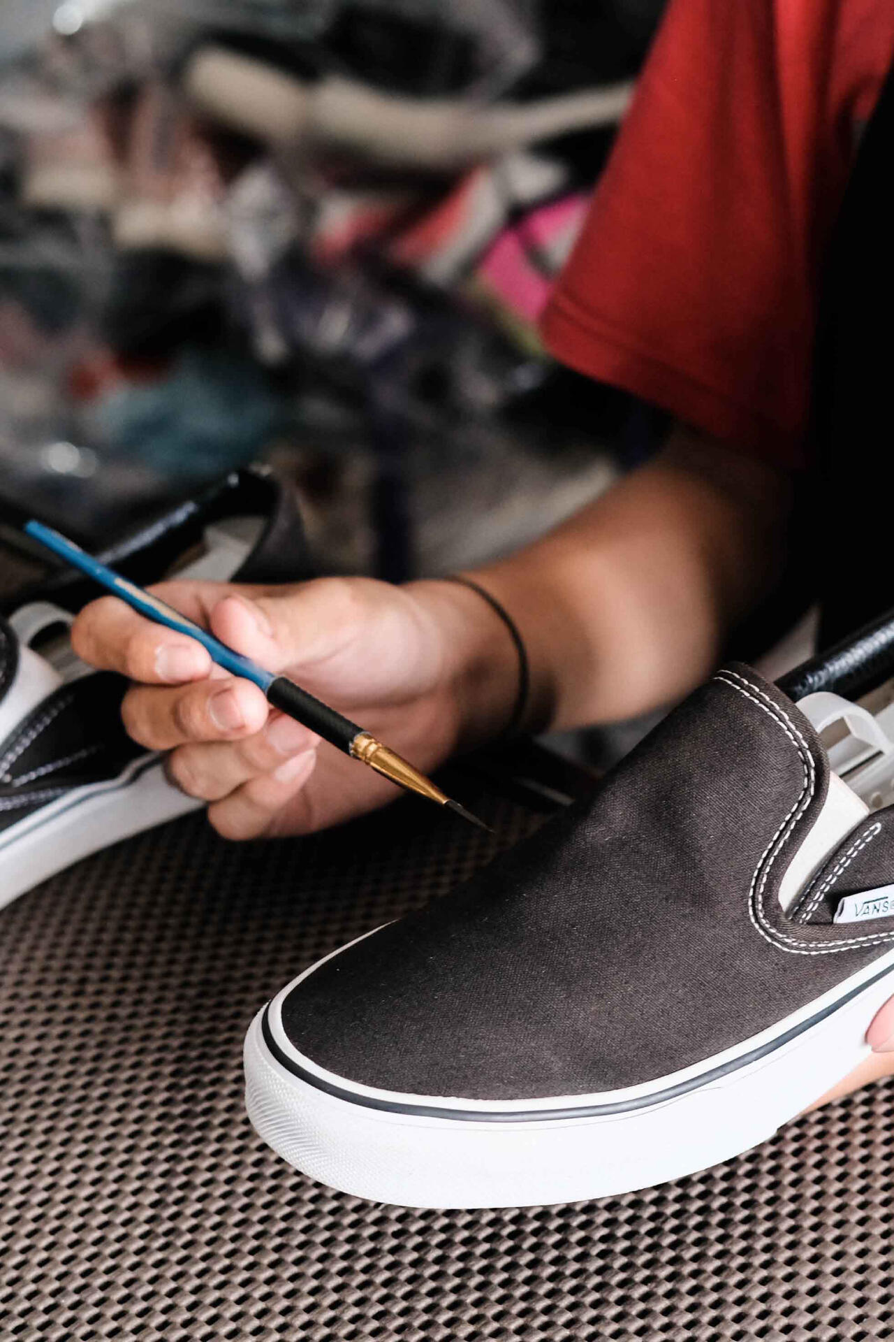 SoulSepatu-Shoe-Repaint